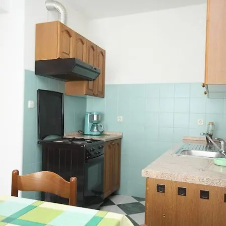 Emilio 980 Рабац