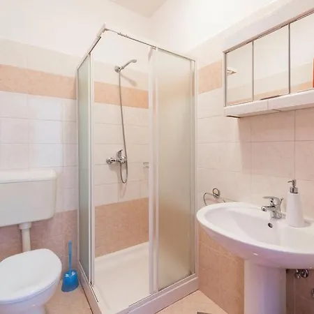 Emilio 980 * Рабац