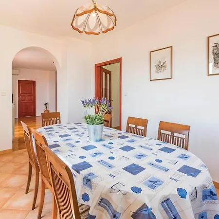 Апартаменты Emilio 980 Рабац